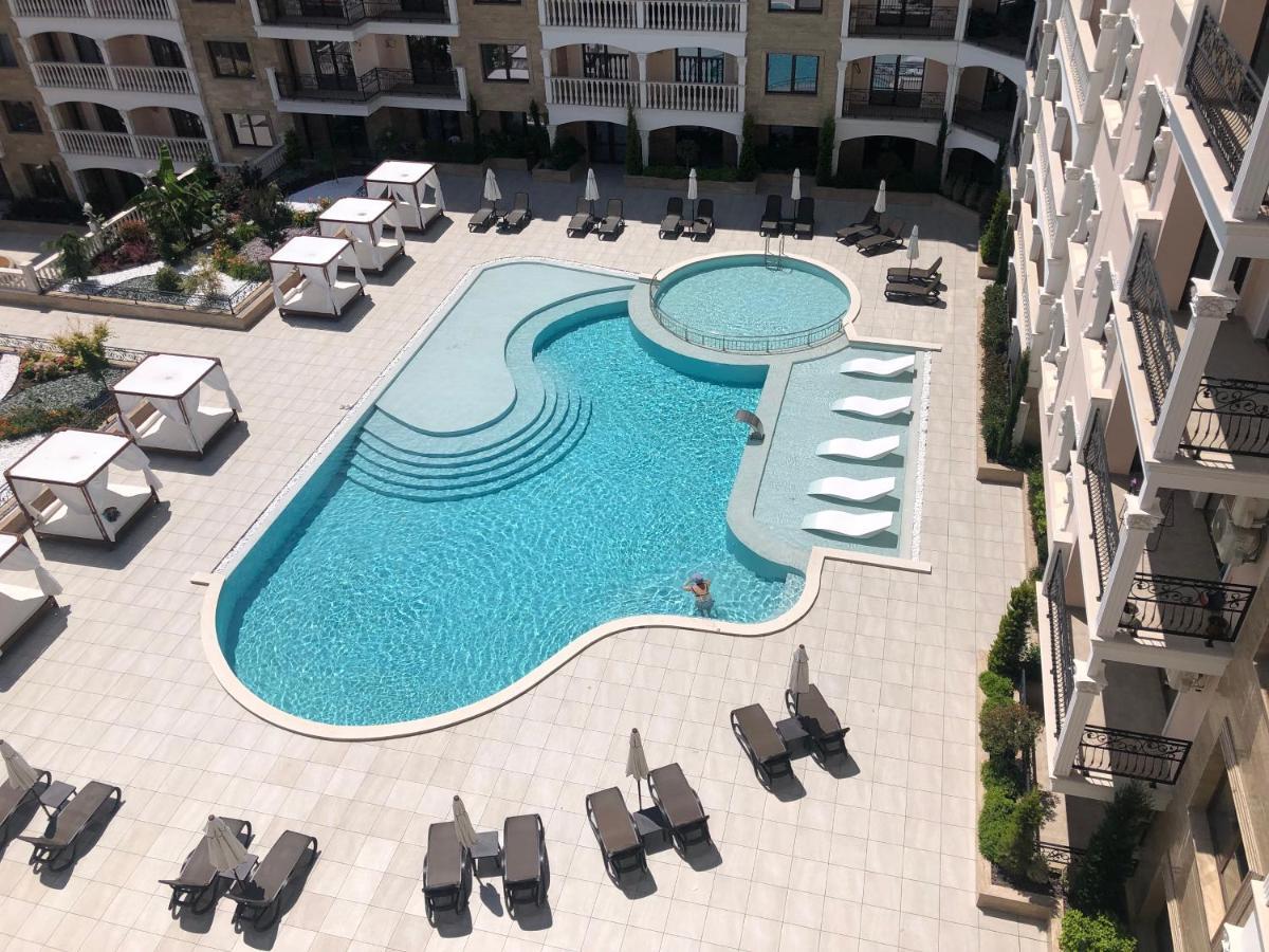 Valencia Gardens Luxury Apartments نيسيبار المظهر الخارجي الصورة