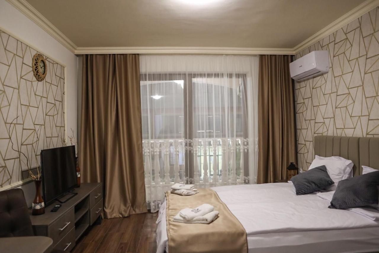 Valencia Gardens Luxury Apartments نيسيبار المظهر الخارجي الصورة