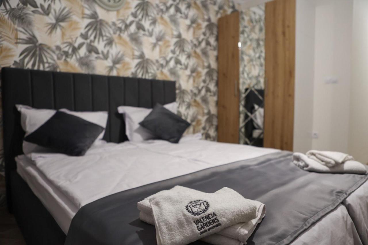 Valencia Gardens Luxury Apartments نيسيبار المظهر الخارجي الصورة
