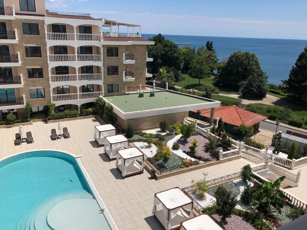 Valencia Gardens Luxury Apartments نيسيبار المظهر الخارجي الصورة